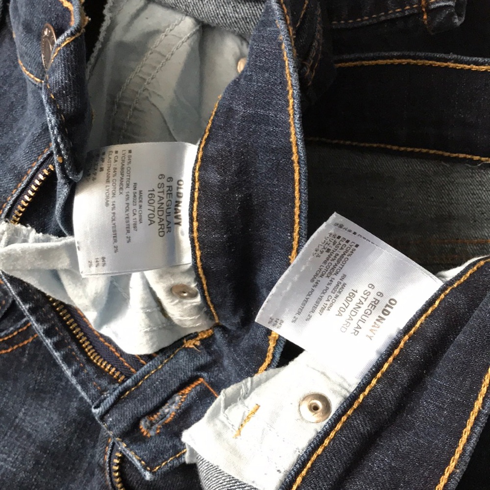 2 pairs of Old Navy Jeans - Picture 3 of 4